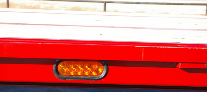 LED lights on all stock trailers – standard, plus, these are mid-shift turn signals – the center and rear maker lights flash when turning.